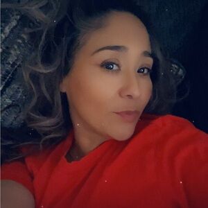 Meet your Posher, Irasema